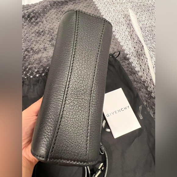 Givenchy Antigona Nano - Picture 13 of 14